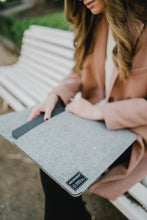 Cargar a imaxe no visor de galería, ESTUCHE PORTÁTIL VERDE HAZI