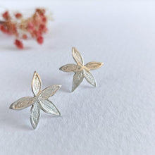 Cargar a imaxe no visor de galería, PENDIENTES JAZMÍN PEQUEÑOS
